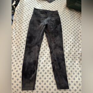 Lululemon Wunder Under 27” leggings